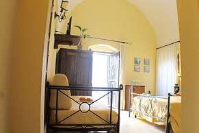 Palazzo Senape De Pace