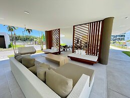 Makia Beach Experience - A117