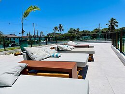 Makia Beach Experience - A117