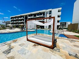 Makia Beach Experience - A117