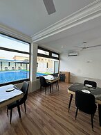 Barima Royal Hotel & Apartment