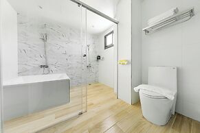 Polar bear bnb