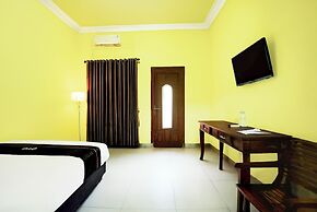 Hotel O Surabaya near Pelangi Park formerly D'best Kutisari