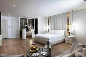 Grand Opera Hotel & Casino & Spa