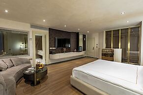 Grand Opera Hotel & Casino & Spa