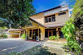 OYO 1751 Hotel Trihadhi