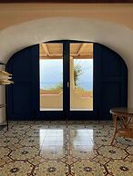 Casa Bacco, Capistello