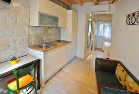 Modern Studio in the City Center