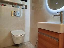 Baku Lake view 3 bedrooms apartment