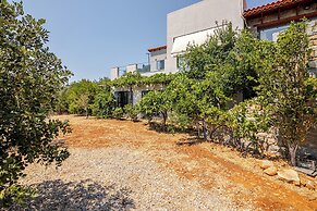 Aurora Spinalonga Garden Cottage