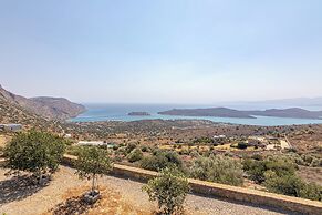 Aurora Spinalonga Garden Cottage