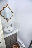 Luxury House in London