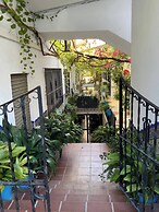 Villa With Pool, Walk to Beach, Restaurants, Shops