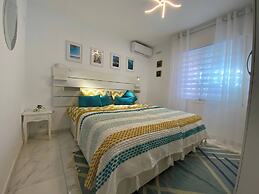 Villa With Pool, Walk to Beach, Restaurants, Shops