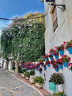 Villa With Pool, Walk to Beach, Restaurants, Shops