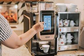 Velotique Hotel Angelika - Self-Check-in