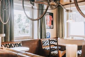 Velotique Hotel Angelika - Self-Check-in