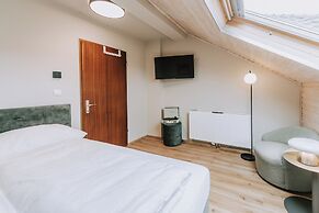 Velotique Hotel Angelika - Self-Check-in