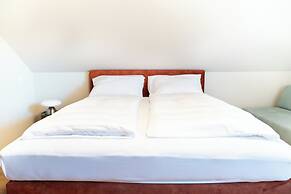 Velotique Hotel Angelika - Self-Check-in