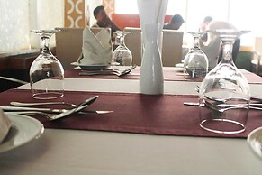 Hotel Luxury Inn