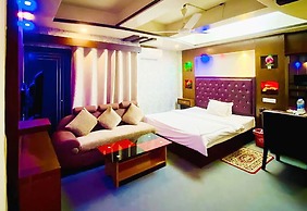 Hotel Luxury Inn