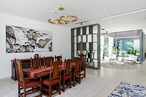 Exclusive 21 Ajman 4BR Villa w Private Pool and Beach