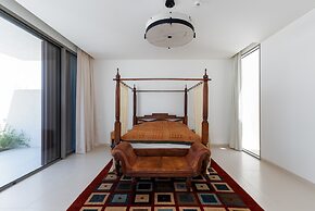Exclusive 21 Ajman 4BR Villa w Private Pool and Beach