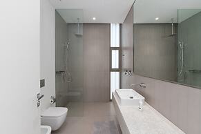 Exclusive 21 Ajman 4BR Villa w Private Pool and Beach