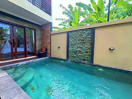 Bulan Adi Villa By Reccoma