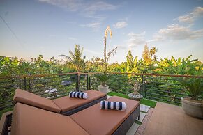 Bulan Adi Villa By Reccoma