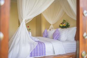 Bulan Adi Villa By Reccoma