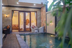 Bulan Adi Villa By Reccoma