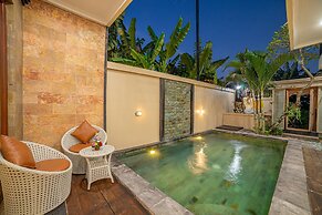 Bulan Adi Villa By Reccoma