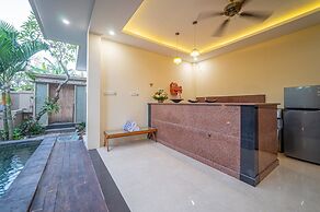 Bulan Adi Villa By Reccoma