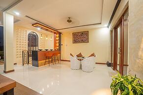 Bulan Adi Villa By Reccoma