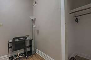 Peaceful One Bedroom Home Near Chicago