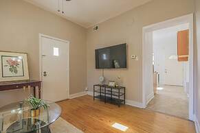 Peaceful One Bedroom Home Near Chicago