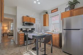 Peaceful One Bedroom Home Near Chicago