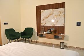 The Dollar Hotel & Resort
