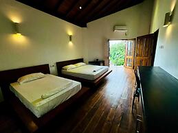 Crips Hill Apartments