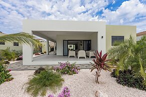 Infinity Blue villa with private pool