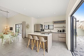 Infinity Blue villa with private pool