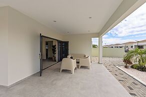 Infinity Blue villa with private pool