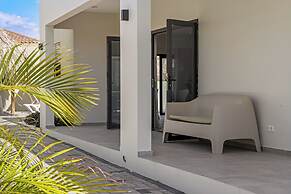 Infinity Blue villa with private pool