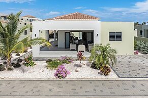Infinity Blue villa with private pool