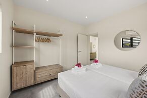 Infinity Blue villa with private pool