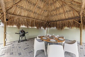 Infinity Blue villa with private pool