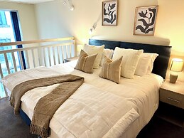 Athenaeum House-leeds Centre-sleeps 3-pets