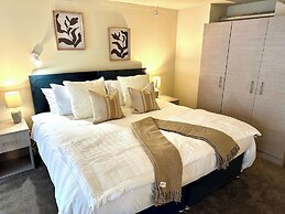 Athenaeum House-leeds Centre-sleeps 3-pets