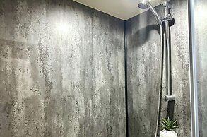 Athenaeum House-leeds Centre-sleeps 3-pets